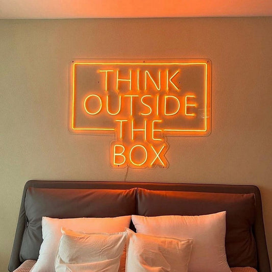 Think Outside The Box Neon Yazılı Tabela