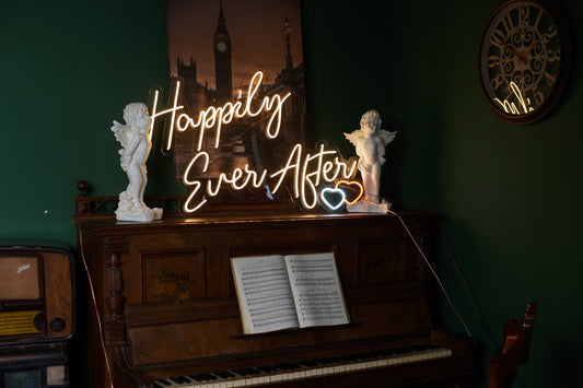 Happily Ever After Kalp Neon Yazılı Tabela
