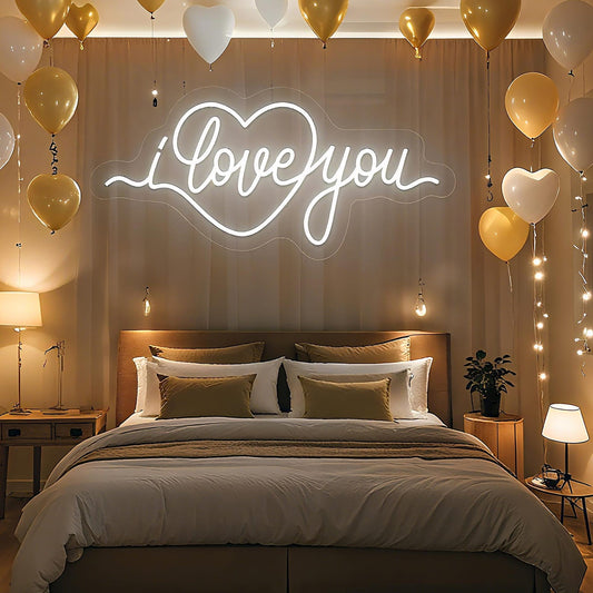 I Love You Neon Yazılı Tabela