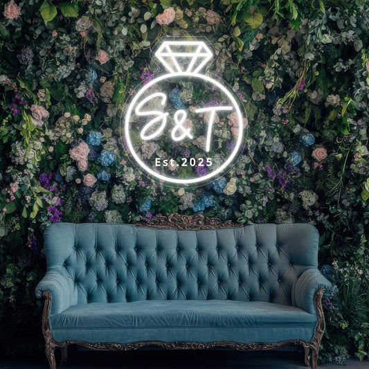 Baş Harfler Ve Elmas Neon Yazılı Tabela